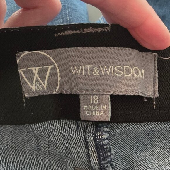 Wit & Wisdom Raw Hem Cropped High Rise Jeans Sz 18 - Picture 6 of 9